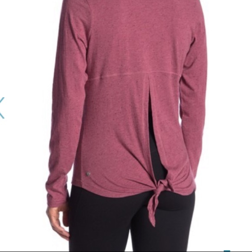 Z by Zella Burgundy Thorn Scoop Neck Tie Back Tee